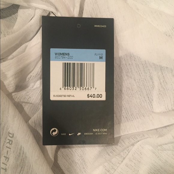 Nike women’s breathe short sleeve top - Picture 6 of 8